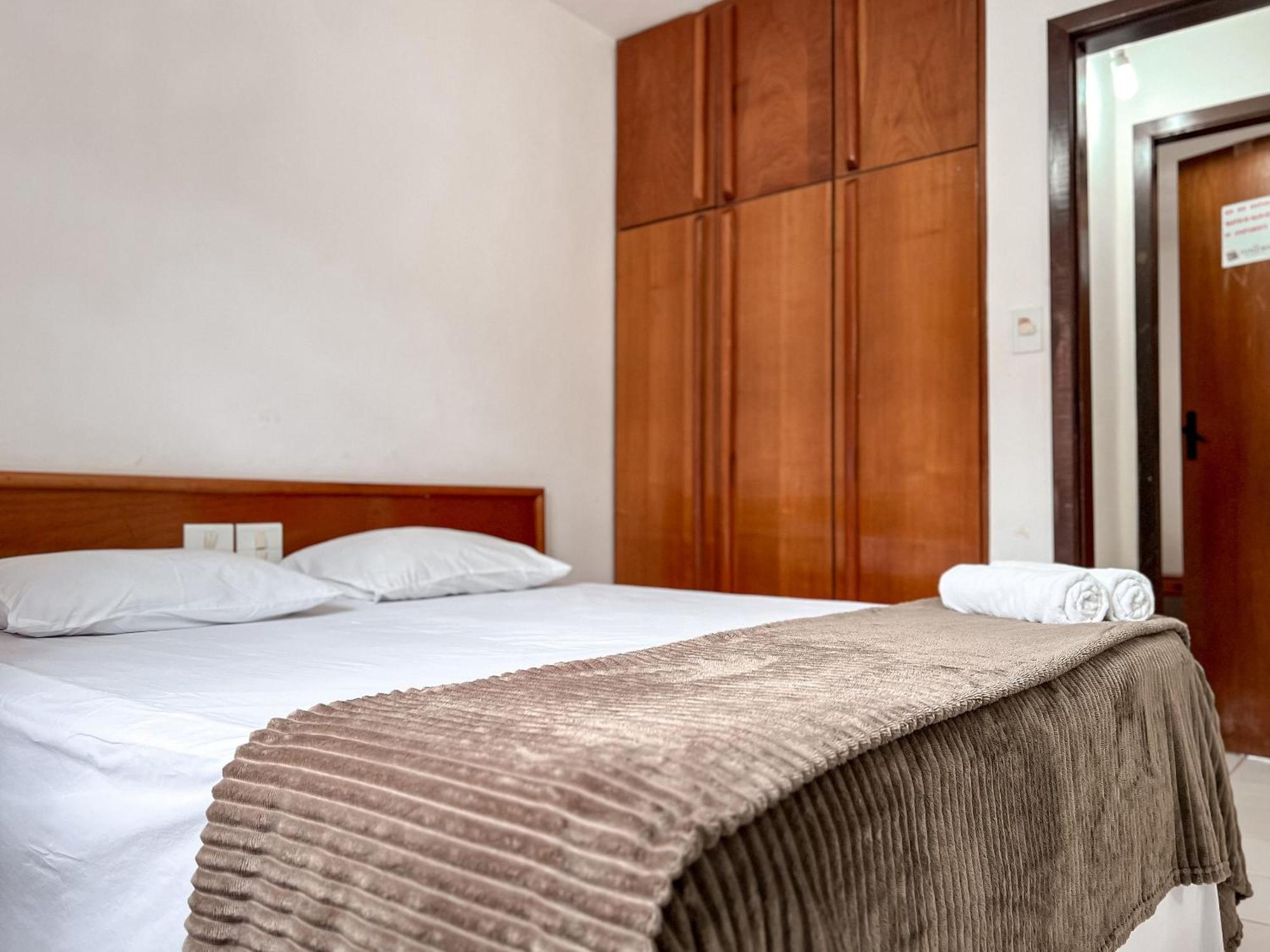 Residencial Taperapua: Beachfront With Pool And High-speed Internet