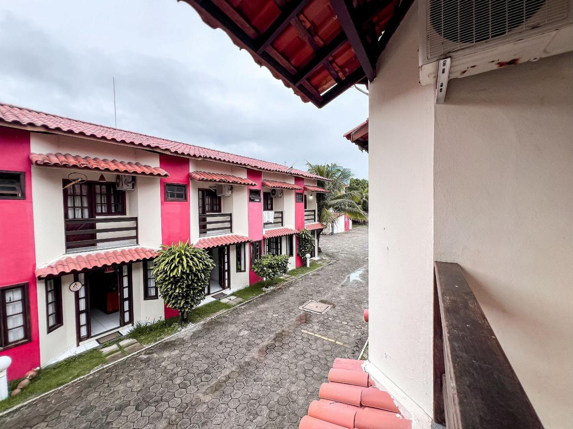 Holiday home Residencial Taperapua: Beachfront With Pool And High-speed Internet