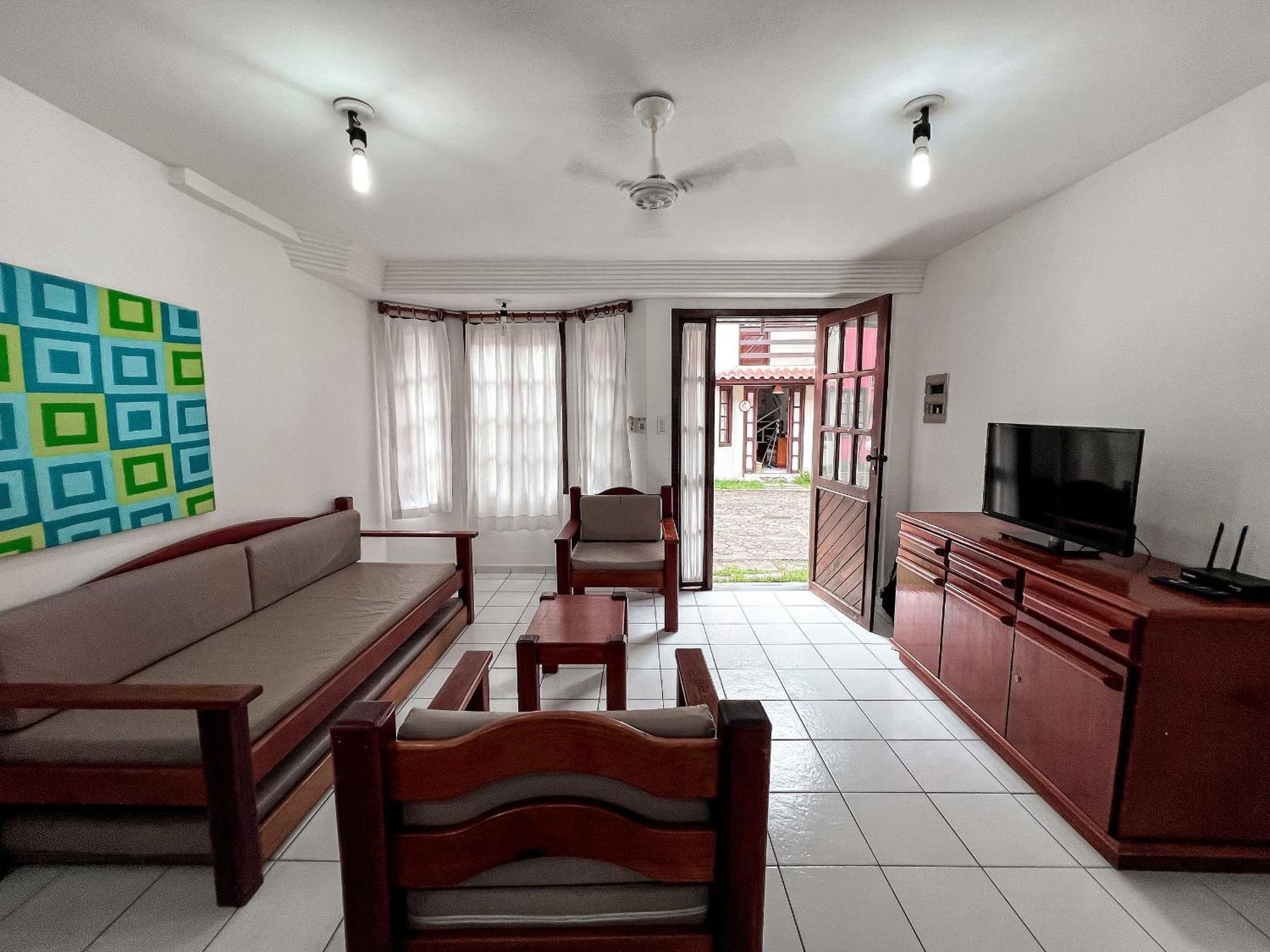 Holiday home Residencial Taperapua: Beachfront With Pool And High-speed Internet *