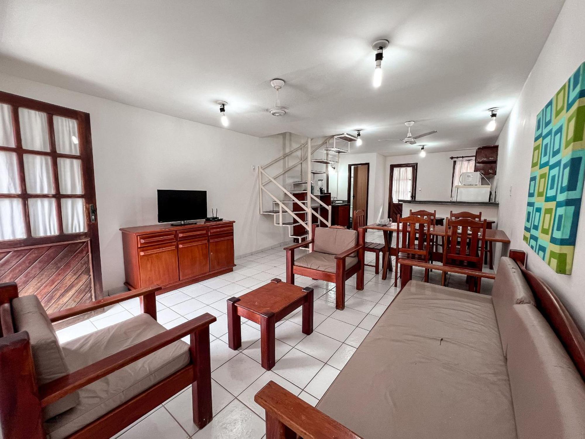 Holiday home Residencial Taperapua: Beachfront With Pool And High-speed Internet