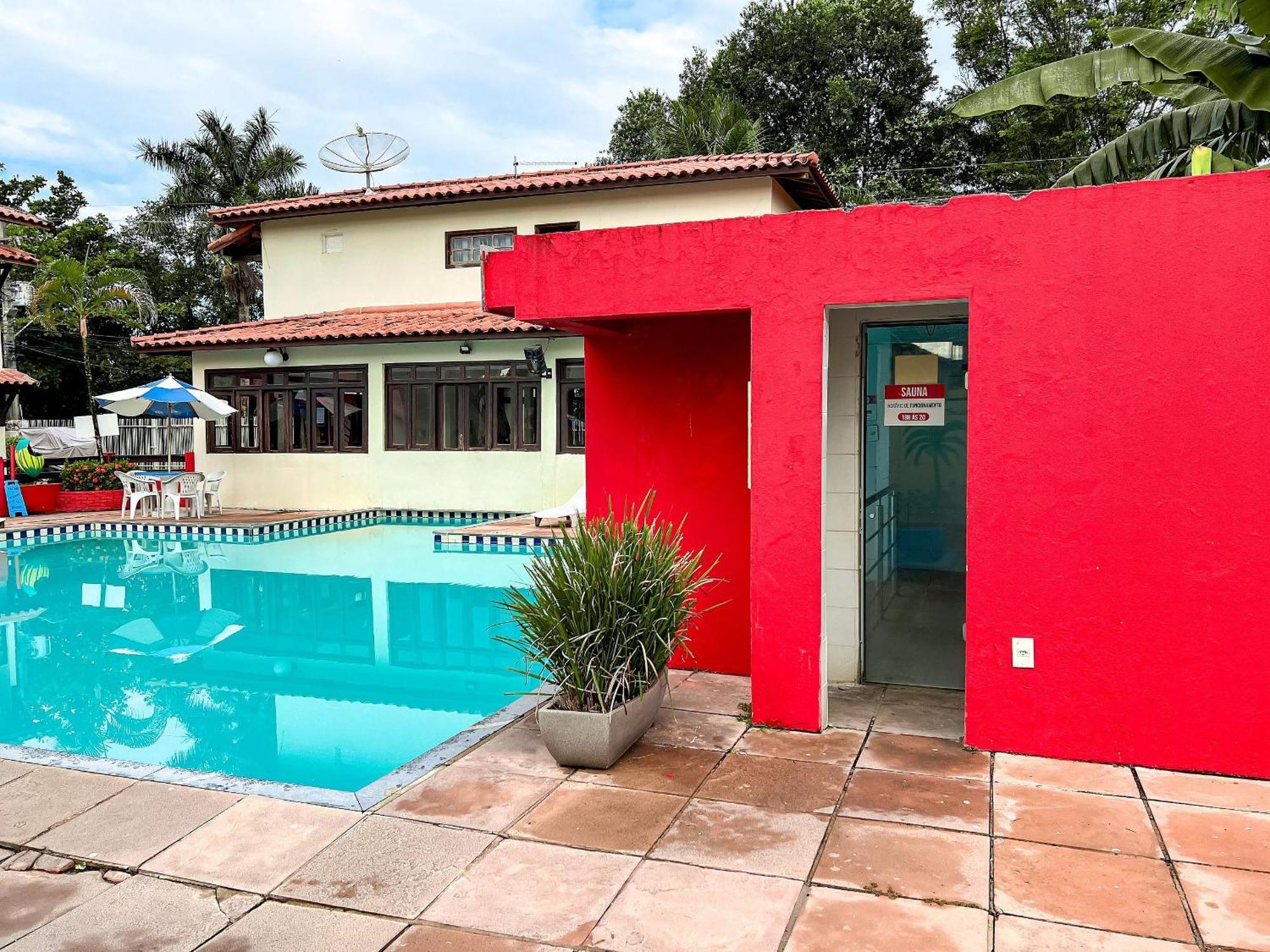 Holiday home Residencial Taperapua: Beachfront With Pool And High-speed Internet *