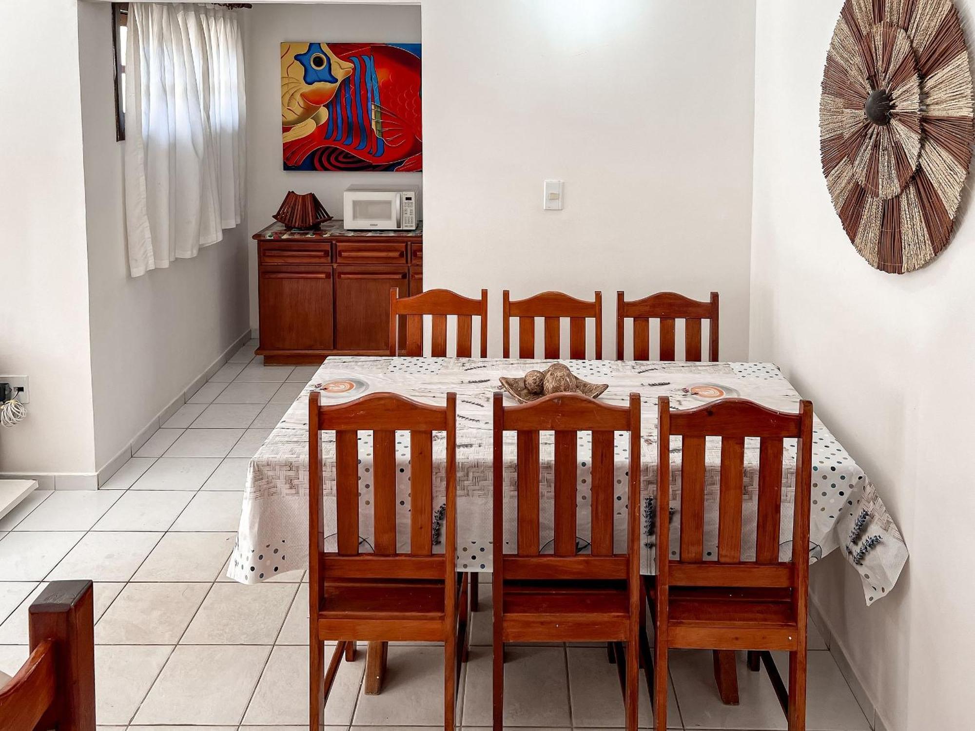 Holiday home Residencial Taperapua: Beachfront With Pool And High-speed Internet