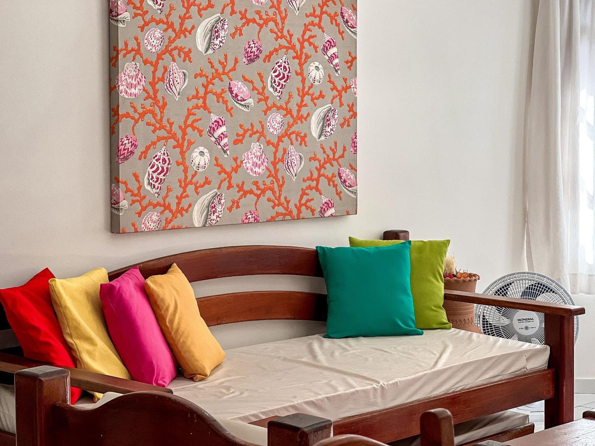 Holiday home Residencial Taperapua: Beachfront With Pool And High-speed Internet *